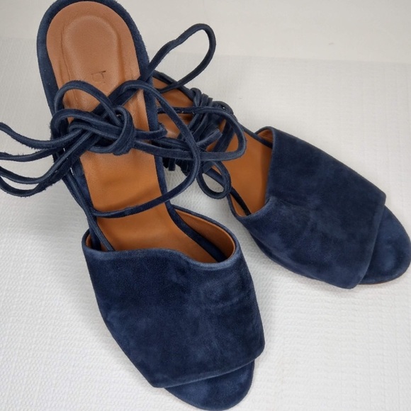 Suede Lace Up Heels, 41 (9.5/10), PRICE FIRM! - Picture 4 of 10